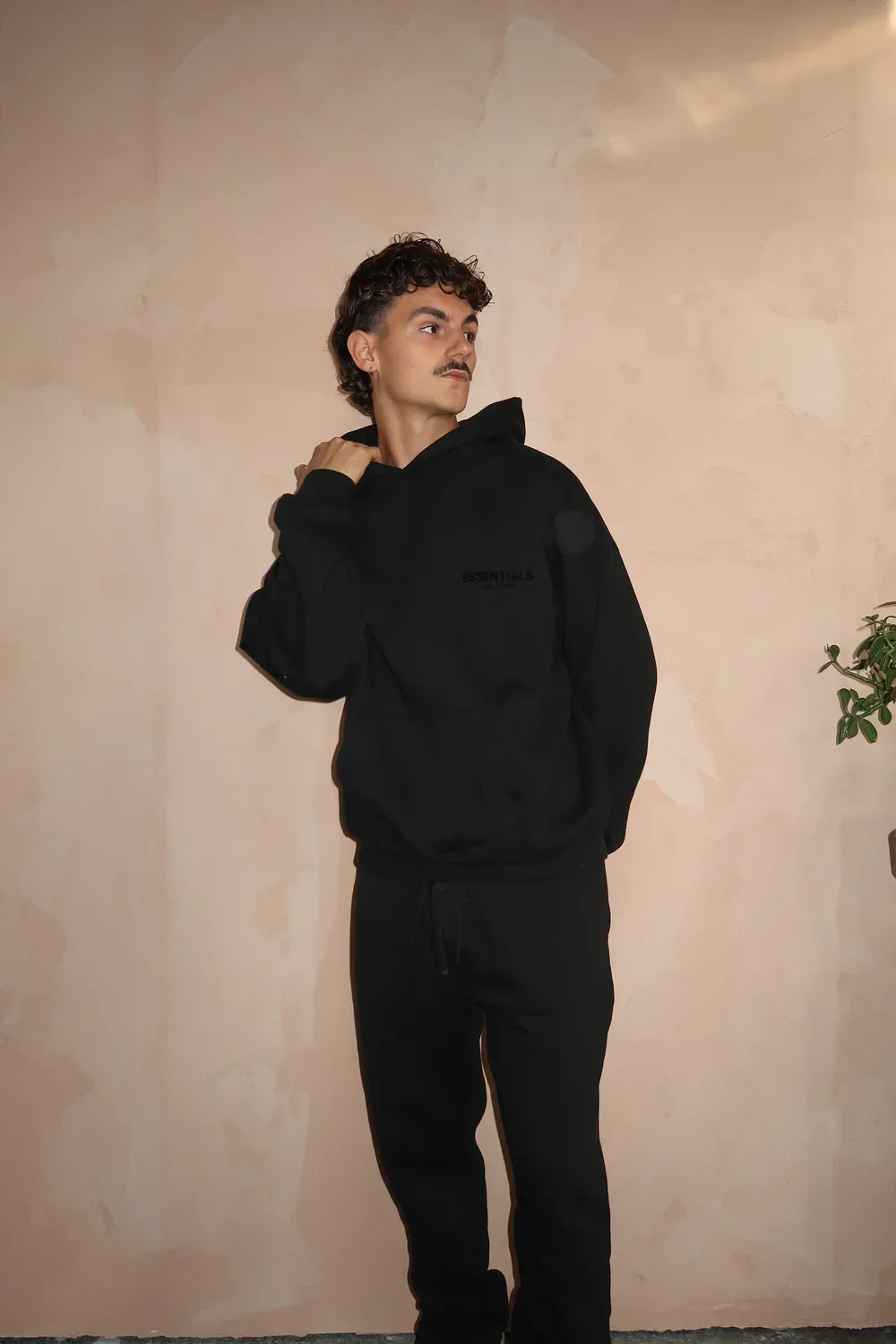 Fear of God Essentials Limo Schwarz Komplettset