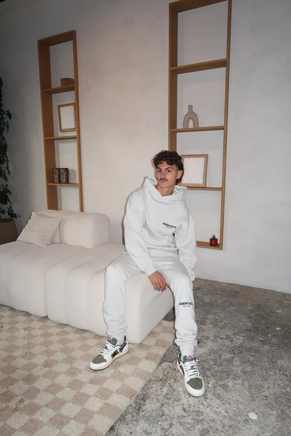 Fear of God Essentials Light Oatmeal Komplettset