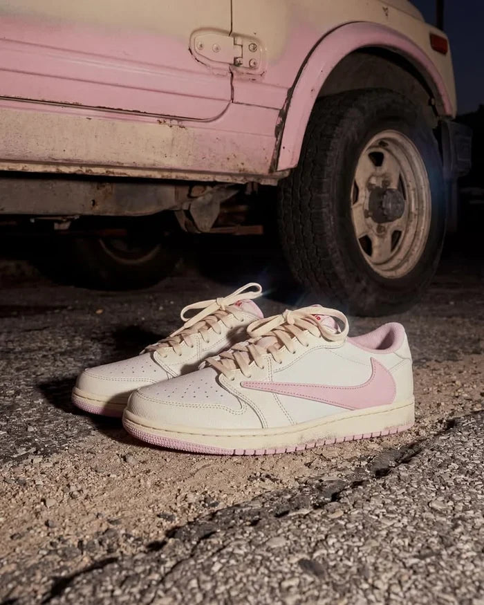 AJ1 Retro Low OG SP Travis Scott Shy Rosa